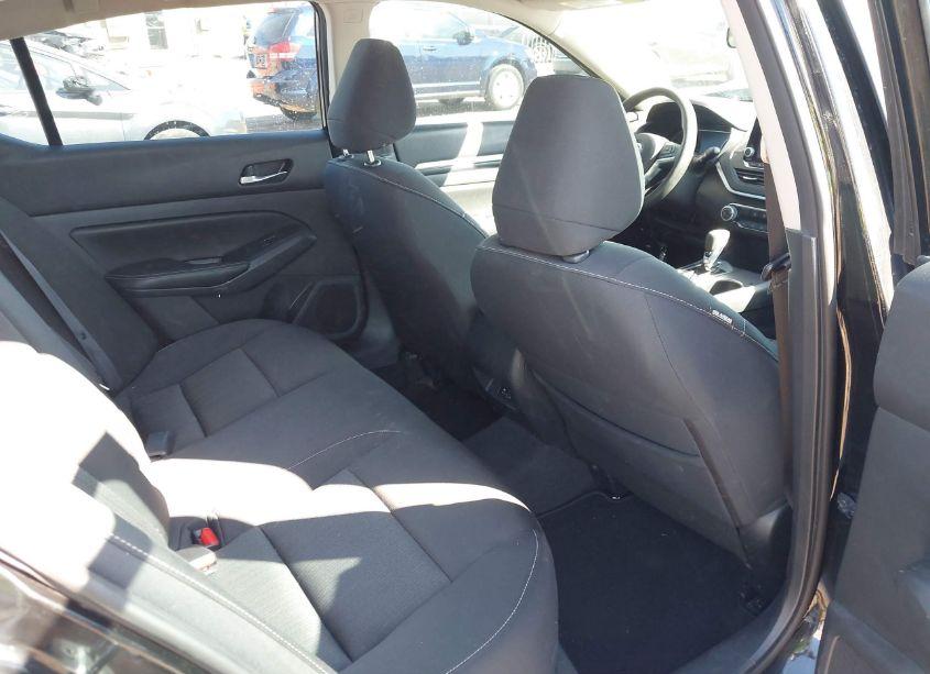 Photo 8 of 2022 Nissan Altima SV FWD (VIN 1N4BL4DVXNN378503)