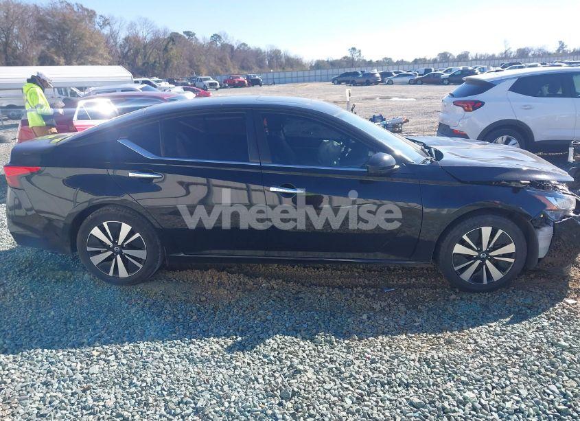 Photo 13 of 2022 Nissan Altima SV FWD (VIN 1N4BL4DVXNN380980)