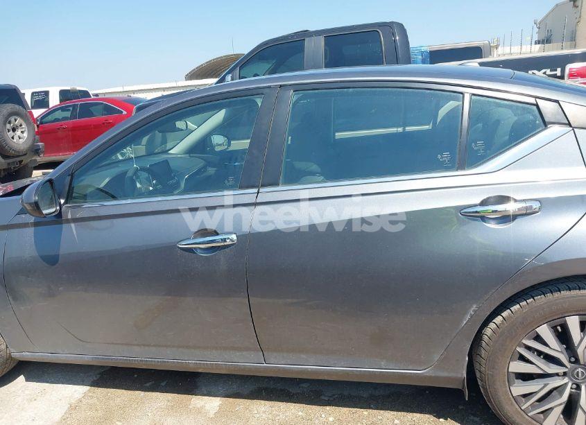 Photo 14 of 2023 Nissan Altima SV FWD (VIN 1N4BL4DVXPN324993)