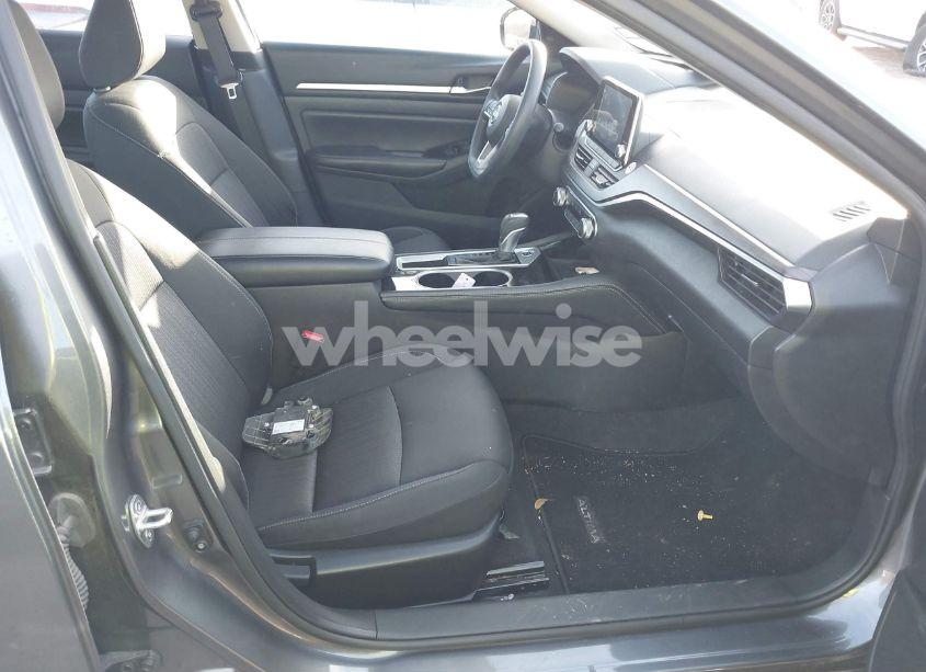 Photo 5 of 2023 Nissan Altima SV FWD (VIN 1N4BL4DVXPN326596)