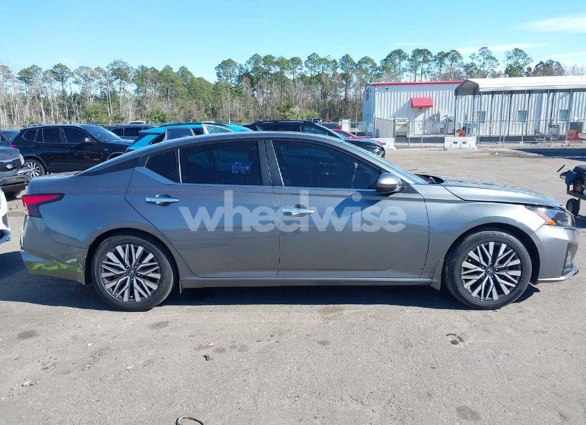 Photo 13 of 2023 Nissan Altima SV FWD (VIN 1N4BL4DVXPN343141)