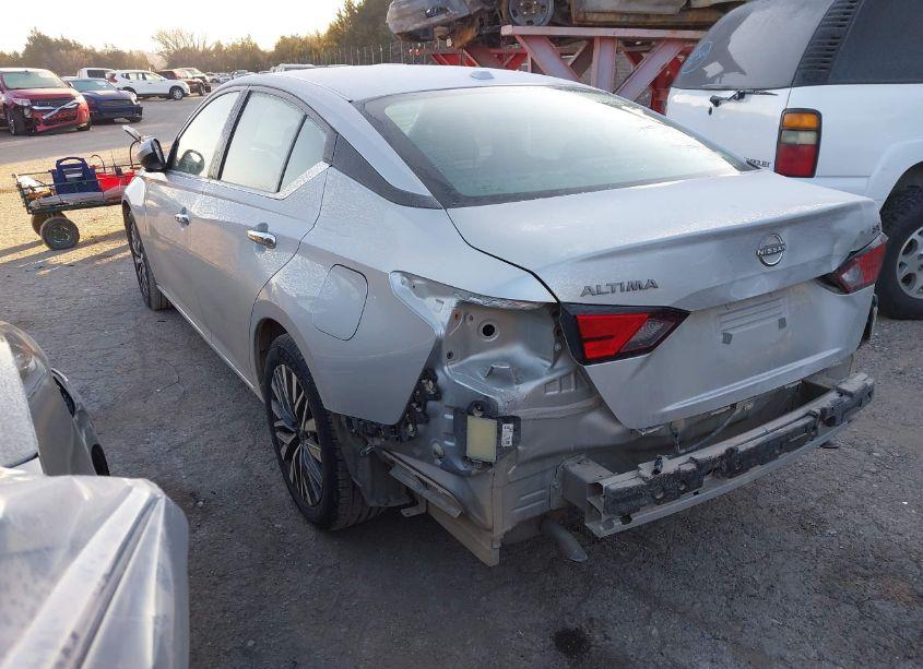 Photo 3 of 2023 Nissan Altima SV FWD (VIN 1N4BL4DVXPN350705)