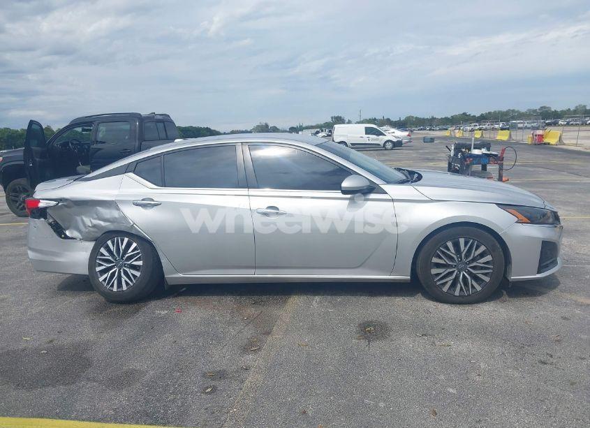 Photo 13 of 2023 Nissan Altima SV FWD (VIN 1N4BL4DVXPN351742)