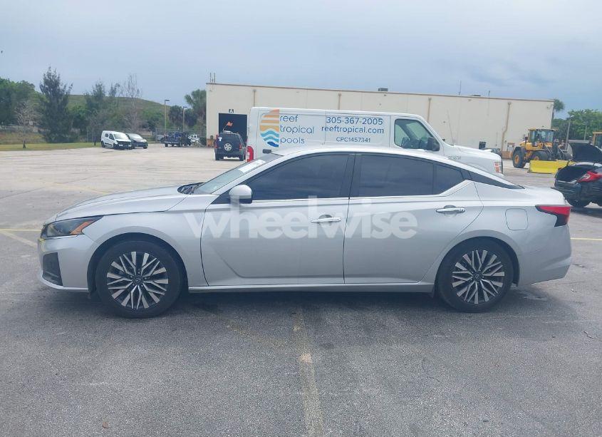 Photo 14 of 2023 Nissan Altima SV FWD (VIN 1N4BL4DVXPN351742)