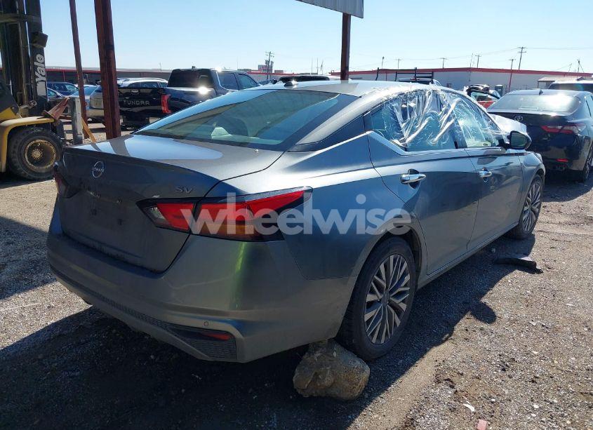 Photo 4 of 2023 Nissan Altima SV FWD (VIN 1N4BL4DVXPN376172)