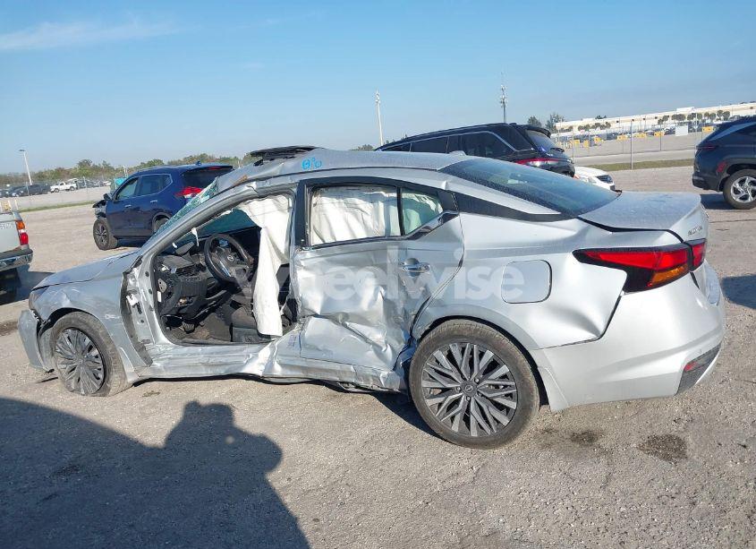 Photo 13 of 2023 Nissan Altima SV FWD (VIN 1N4BL4DVXPN422101)