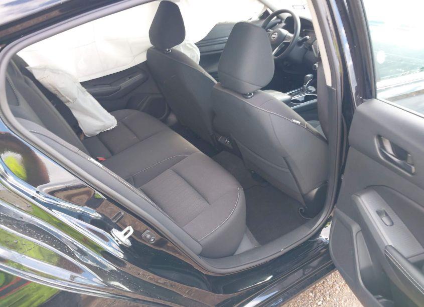 Photo 8 of 2024 Nissan Altima SV FWD (VIN 1N4BL4DVXRN305489)