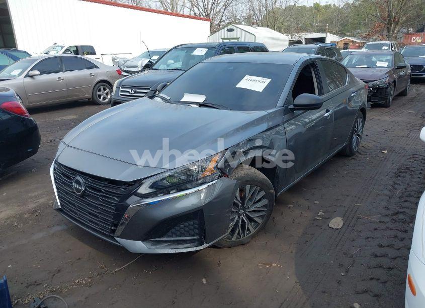 Photo 2 of 2024 Nissan Altima SV FWD (VIN 1N4BL4DVXRN313723)