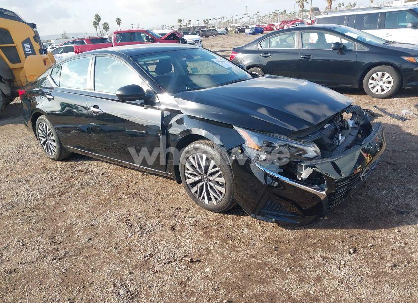 2024 Nissan Altima SV FWD (VIN 1N4BL4DVXRN316590) main photo