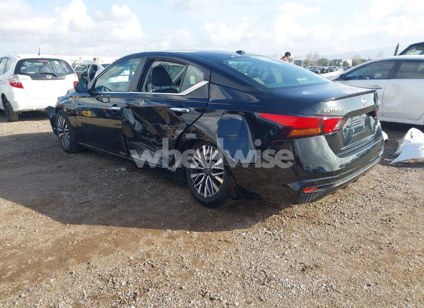 Photo 3 of 2024 Nissan Altima SV FWD (VIN 1N4BL4DVXRN316590)