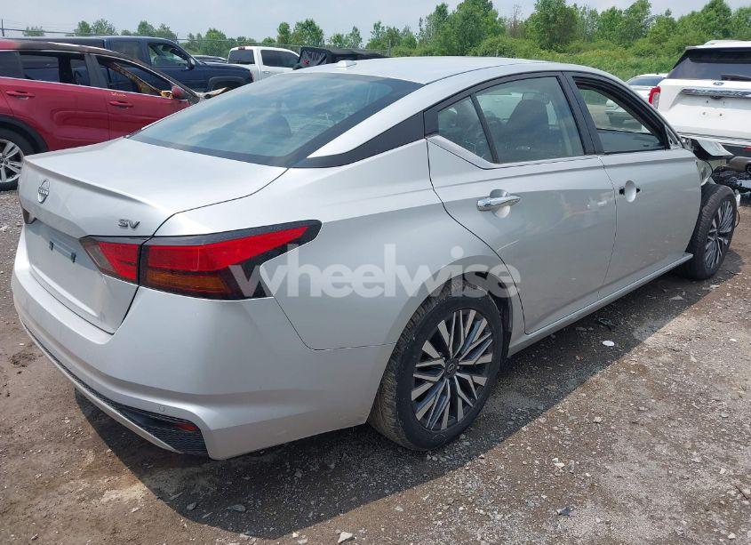 Photo 4 of 2024 Nissan Altima SV FWD (VIN 1N4BL4DVXRN325709)