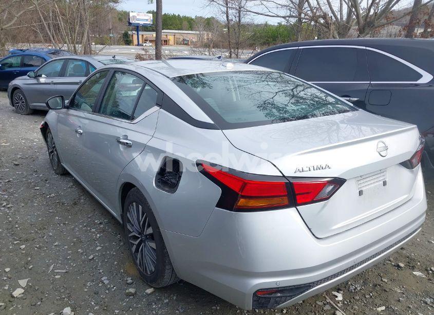 Photo 3 of 2024 Nissan Altima SV FWD (VIN 1N4BL4DVXRN327167)