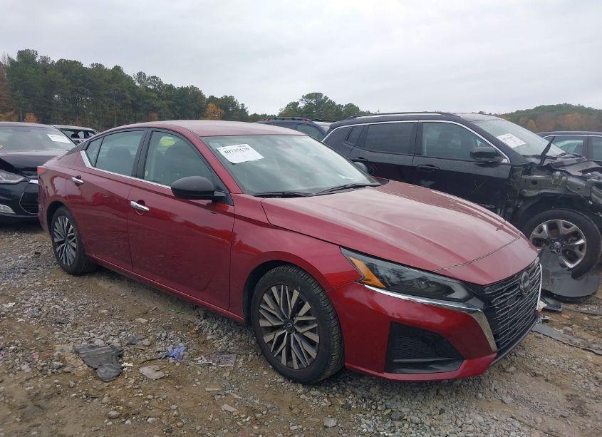 Photo 13 of 2024 Nissan Altima SV FWD (VIN 1N4BL4DVXRN335690)