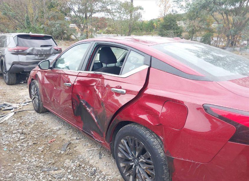 Photo 6 of 2024 Nissan Altima SV FWD (VIN 1N4BL4DVXRN335690)