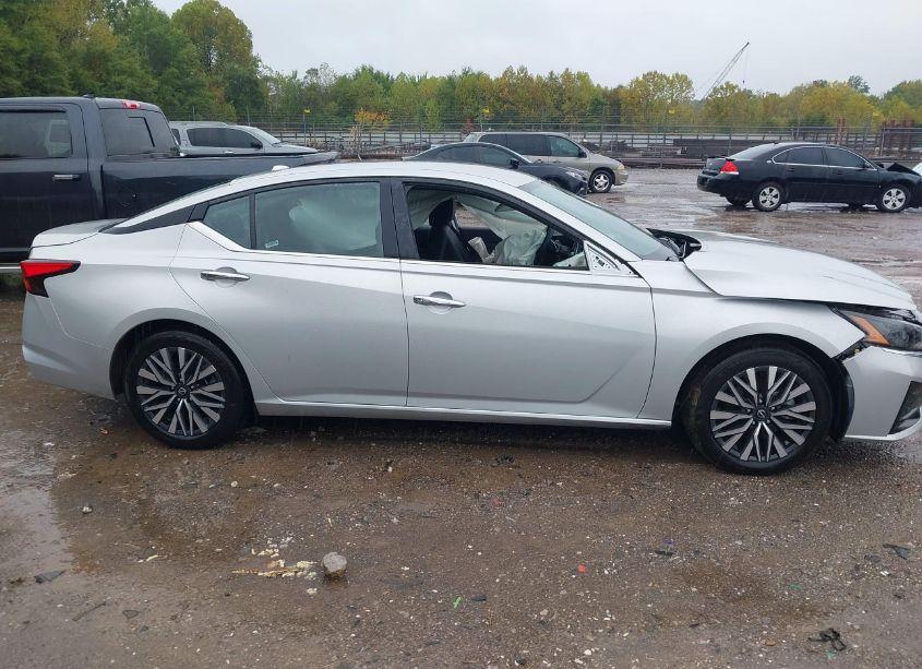 Photo 13 of 2024 Nissan Altima SV FWD (VIN 1N4BL4DVXRN337228)