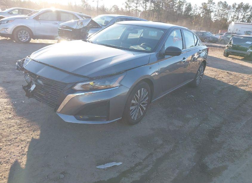 Photo 2 of 2024 Nissan Altima SV FWD (VIN 1N4BL4DVXRN356216)