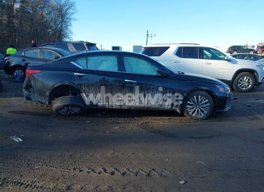 Photo 13 of 2024 Nissan Altima SV FWD (VIN 1N4BL4DVXRN417063)