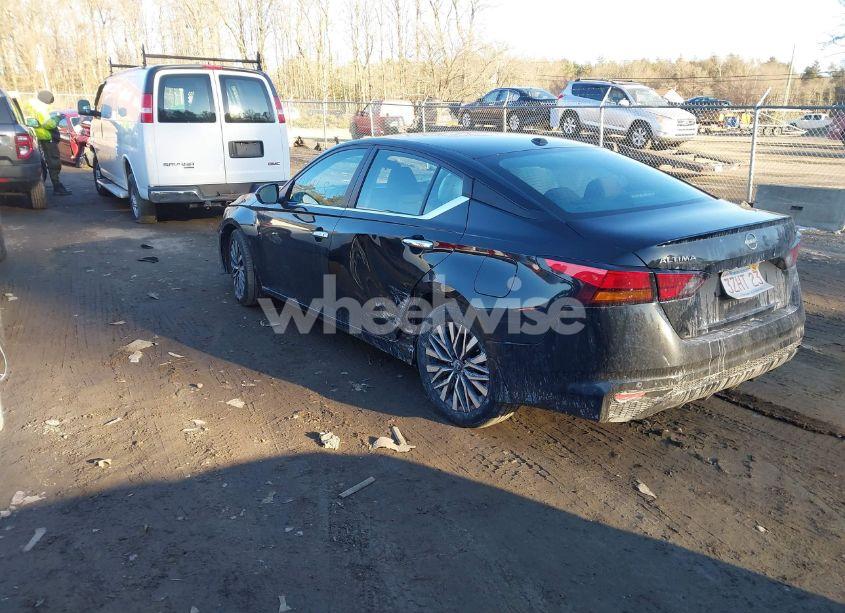 Photo 3 of 2024 Nissan Altima SV FWD (VIN 1N4BL4DVXRN417063)