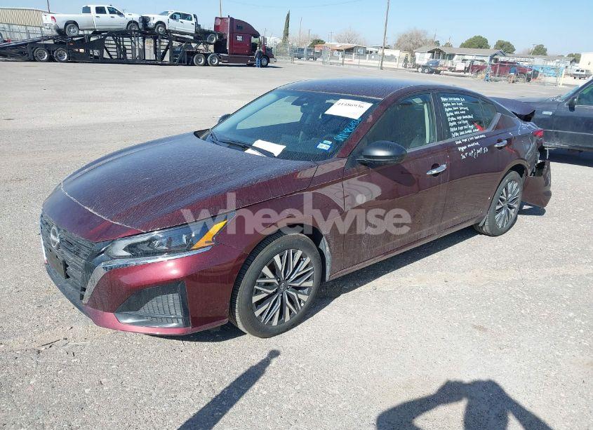 Photo 2 of 2025 Nissan Altima SV FWD (VIN 1N4BL4DVXSN310486)
