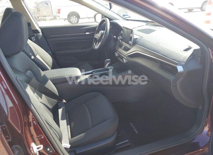 Photo 5 of 2025 Nissan Altima SV FWD (VIN 1N4BL4DVXSN310486)