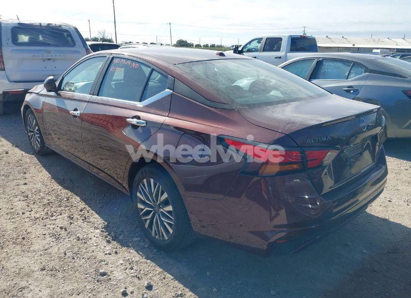 Photo 3 of 2025 Nissan Altima SV FWD (VIN 1N4BL4DVXSN325179)