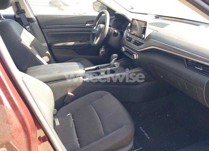 Photo 5 of 2025 Nissan Altima SV FWD (VIN 1N4BL4DVXSN325179)