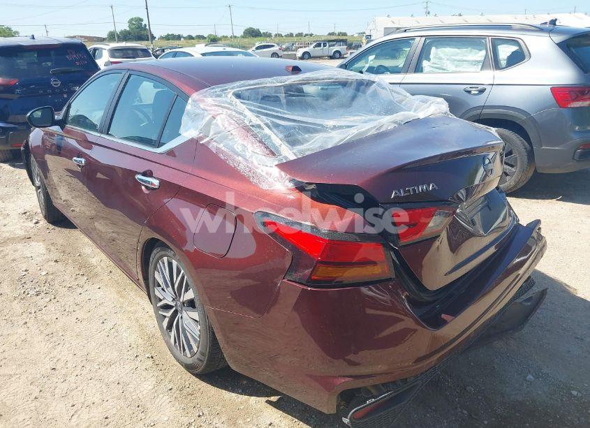 Photo 3 of 2025 Nissan Altima SV FWD (VIN 1N4BL4DVXSN325442)