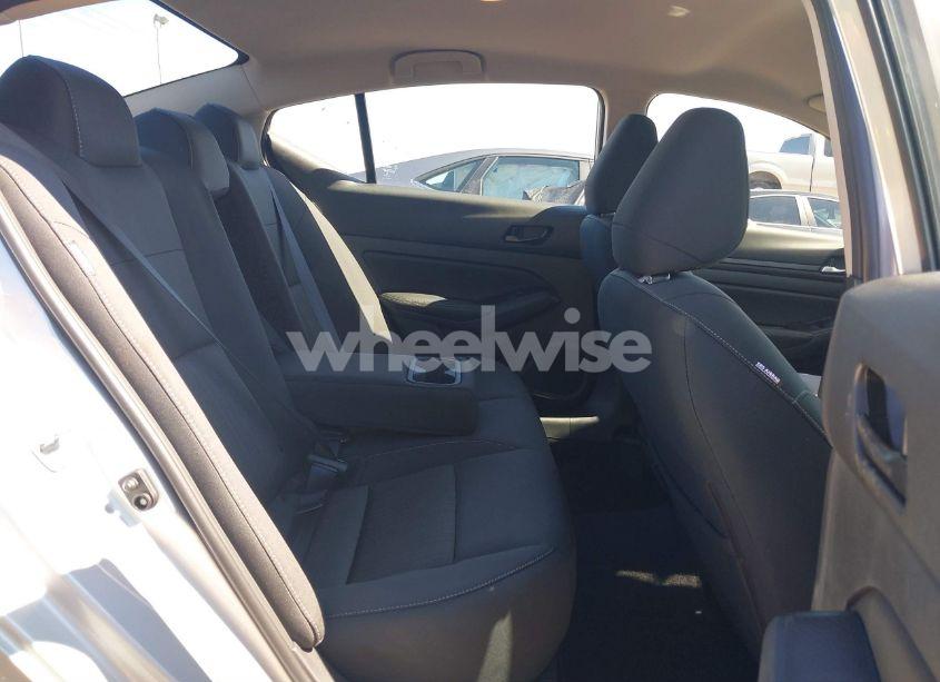 Photo 8 of 2025 Nissan Altima SV FWD (VIN 1N4BL4DVXSN357386)