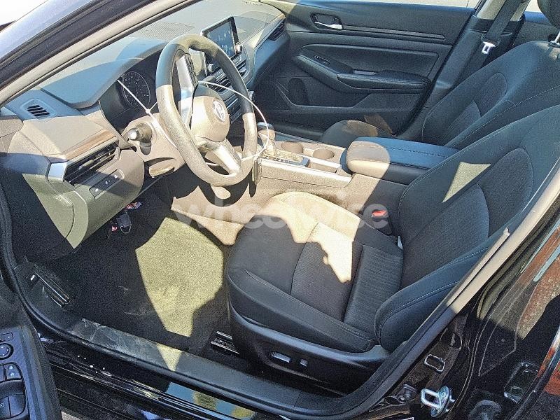 2025 NISSAN ALTIMA SV (VIN 1N4BL4DVXSN369442) main photo