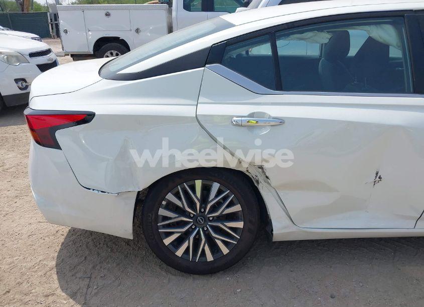 Photo 6 of 2025 Nissan Altima SV FWD (VIN 1N4BL4DVXSN378609)