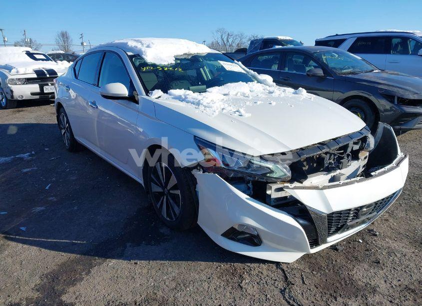 2019 Nissan Altima 2.5 SV (VIN 1N4BL4DW0KN300686) main photo