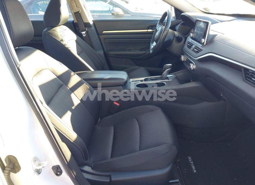 Photo 5 of 2019 Nissan Altima 2.5 SV (VIN 1N4BL4DW0KN300686)