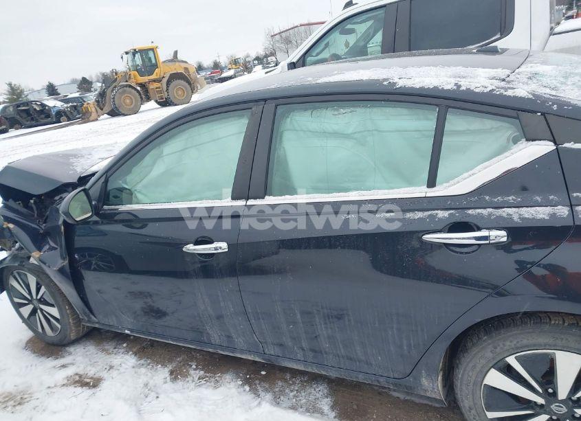 Photo 14 of 2021 Nissan Altima SV INTELLIGENT AWD (VIN 1N4BL4DW0MN315756)