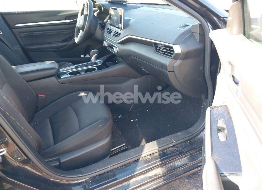 Photo 5 of 2021 Nissan Altima SV INTELLIGENT AWD (VIN 1N4BL4DW0MN316888)