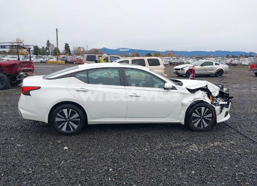 Photo 13 of 2021 Nissan Altima SV INTELLIGENT AWD (VIN 1N4BL4DW0MN377724)