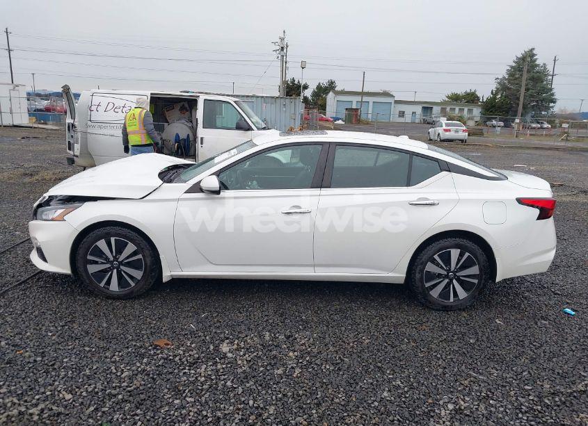 Photo 14 of 2021 Nissan Altima SV INTELLIGENT AWD (VIN 1N4BL4DW0MN377724)