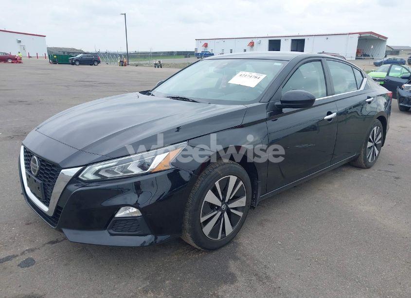 Photo 2 of 2022 Nissan Altima SV INTELLIGENT AWD (VIN 1N4BL4DW0NN360939)