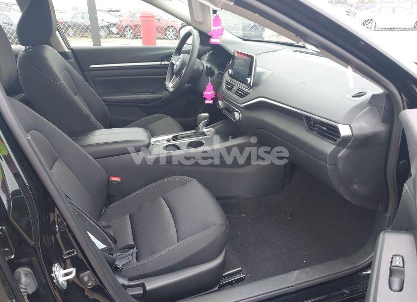 Photo 5 of 2022 Nissan Altima SV INTELLIGENT AWD (VIN 1N4BL4DW0NN360939)