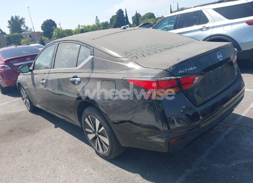 Photo 3 of 2022 Nissan Altima SV INTELLIGENT AWD (VIN 1N4BL4DW0NN366921)