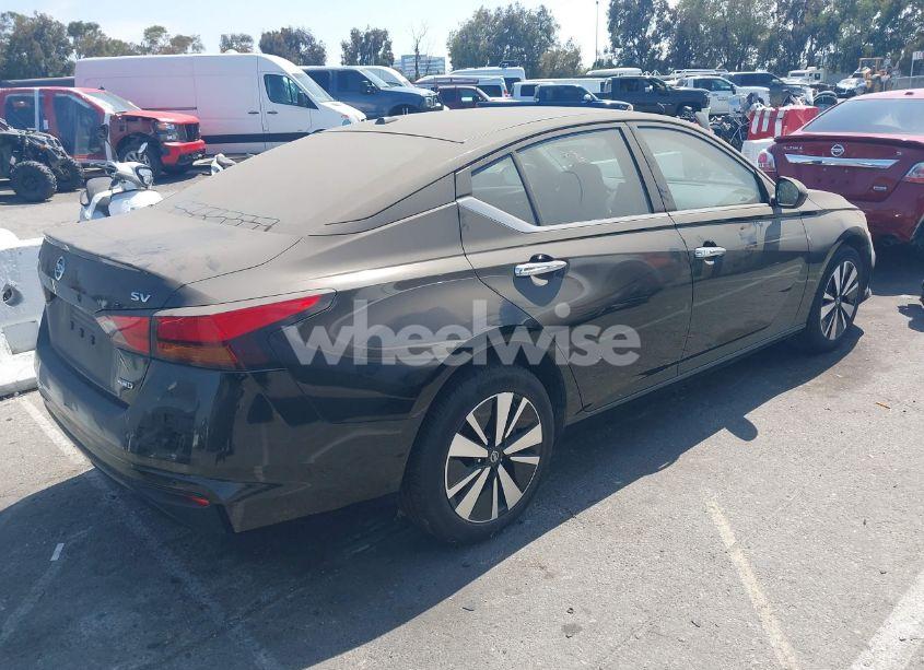 Photo 4 of 2022 Nissan Altima SV INTELLIGENT AWD (VIN 1N4BL4DW0NN366921)