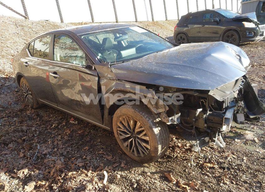 2023 Nissan Altima SV INTELLIGENT AWD (VIN 1N4BL4DW0PN336949) main photo