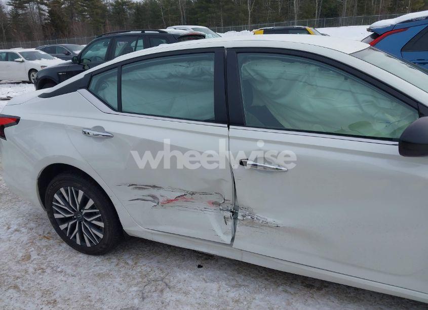 Photo 6 of 2024 Nissan Altima SV INTELLIGENT AWD (VIN 1N4BL4DW0RN404542)