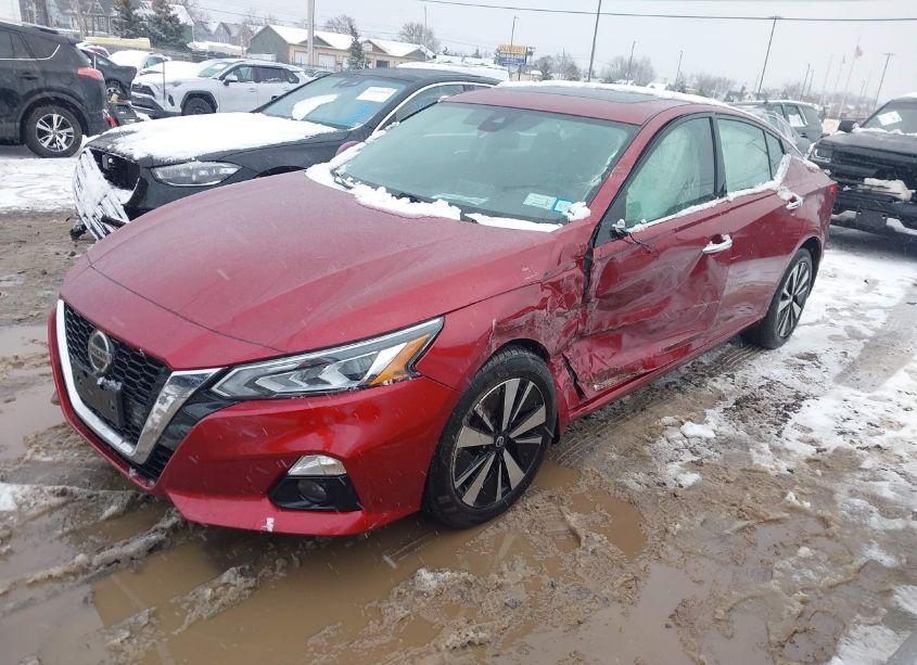 Photo 2 of 2019 Nissan Altima 2.5 SV (VIN 1N4BL4DW1KC187813)