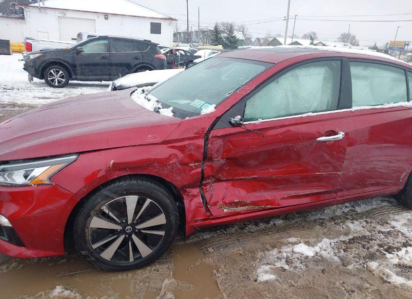 Photo 6 of 2019 Nissan Altima 2.5 SV (VIN 1N4BL4DW1KC187813)