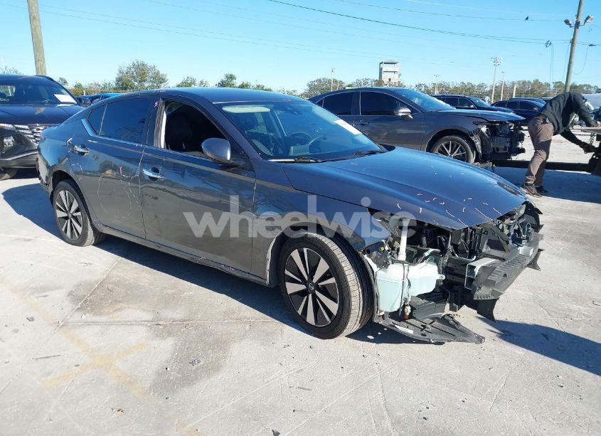 2021 Nissan Altima SV INTELLIGENT AWD (VIN 1N4BL4DW1MN308587) main photo
