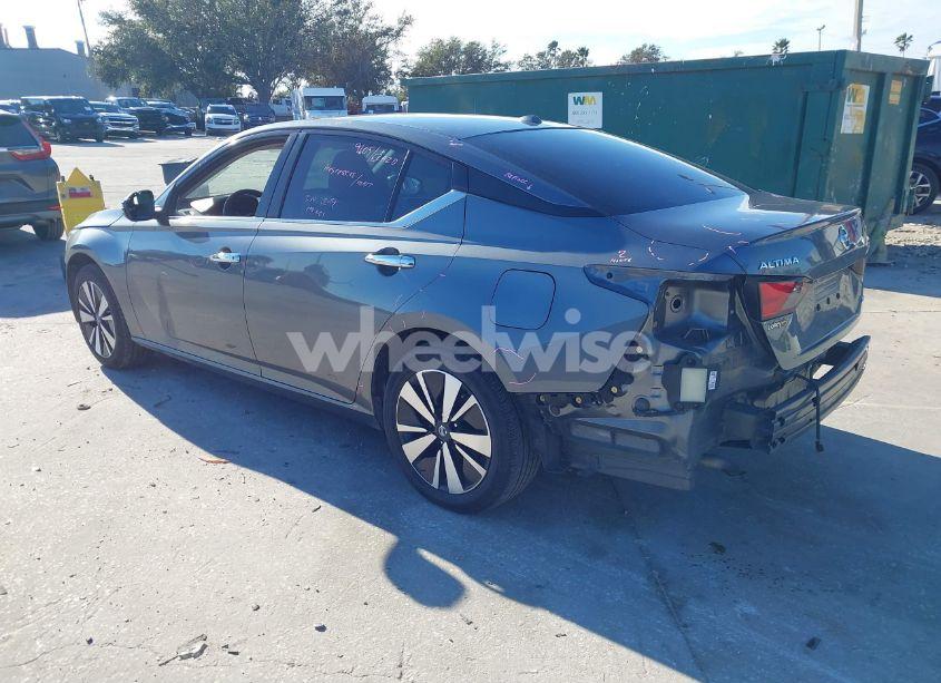 Photo 3 of 2021 Nissan Altima SV INTELLIGENT AWD (VIN 1N4BL4DW1MN308587)