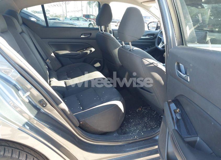 Photo 8 of 2021 Nissan Altima SV INTELLIGENT AWD (VIN 1N4BL4DW1MN308587)