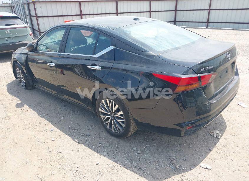 Photo 3 of 2025 Nissan Altima SV AWD (VIN 1N4BL4DW1SN349220)