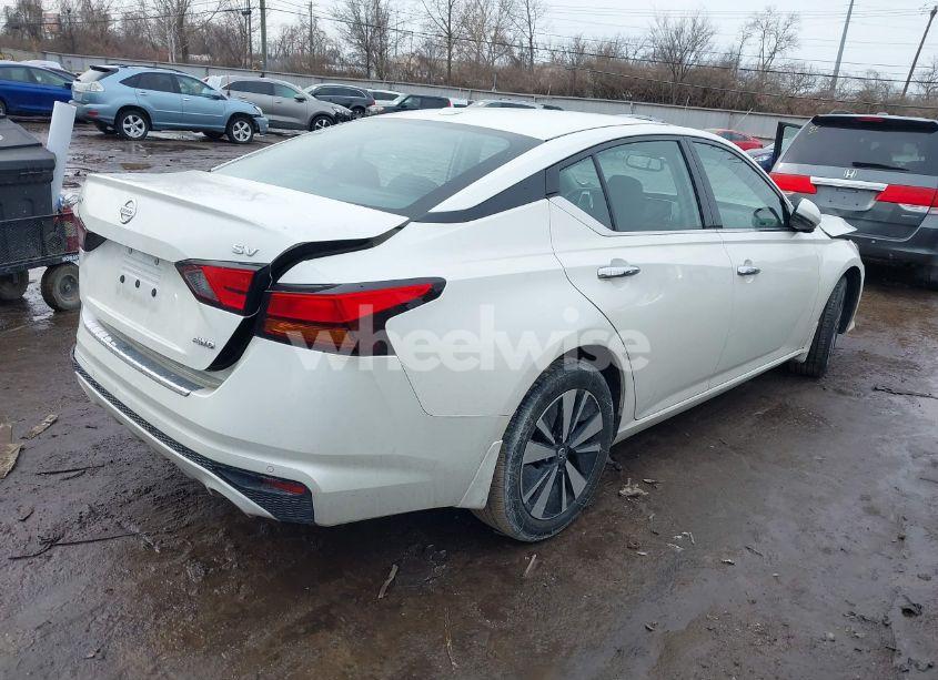 Photo 4 of 2019 Nissan Altima 2.5 SV (VIN 1N4BL4DW2KC157722)