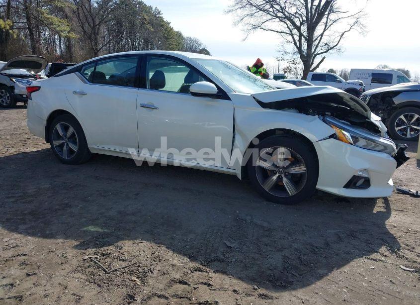 Photo 13 of 2020 Nissan Altima SV INTELLIGENT AWD (VIN 1N4BL4DW2LC253349)